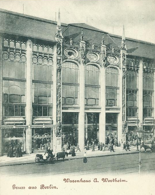 FOTO-Spielwarenhaus-Berlin-Wertheim